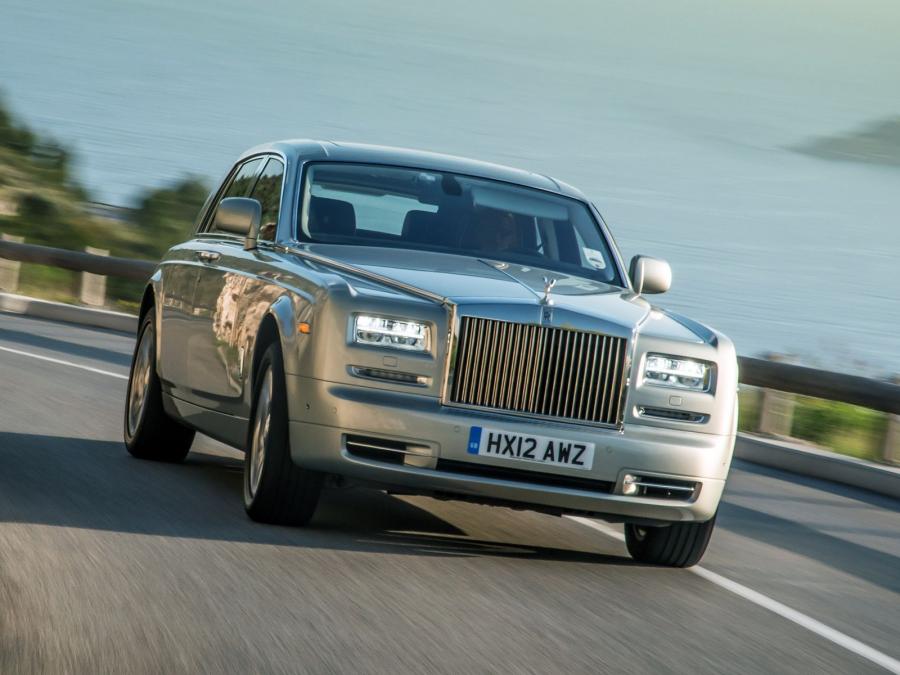  Rolls-Royce Phantom 2012 года  (фото 5 из 38)